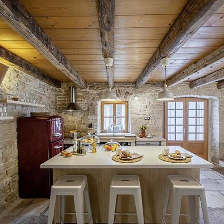 Una in Kranjčići - Haus für 5-6 Personen Svetvinčenat Exterior foto